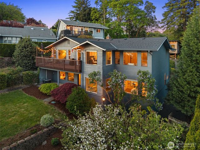 115 S 214th Street, Normandy Park, WA 98198
