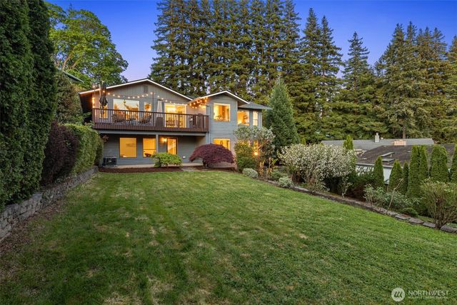 115 S 214th Street, Normandy Park, WA 98198