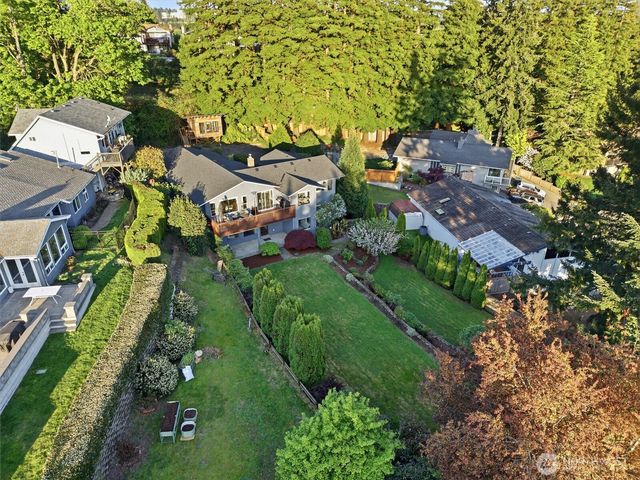 115 S 214th Street, Normandy Park, WA 98198