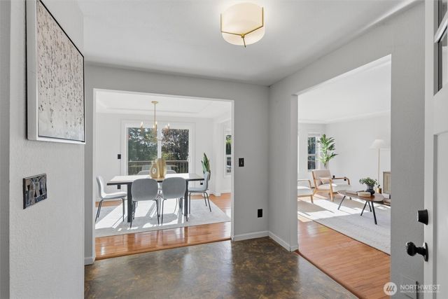 115 S 214th Street, Normandy Park, WA 98198