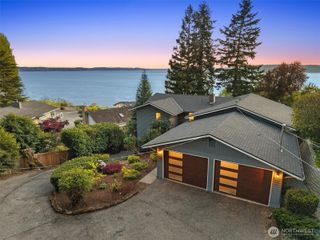 115 S 214th Street, Normandy Park, WA 98198