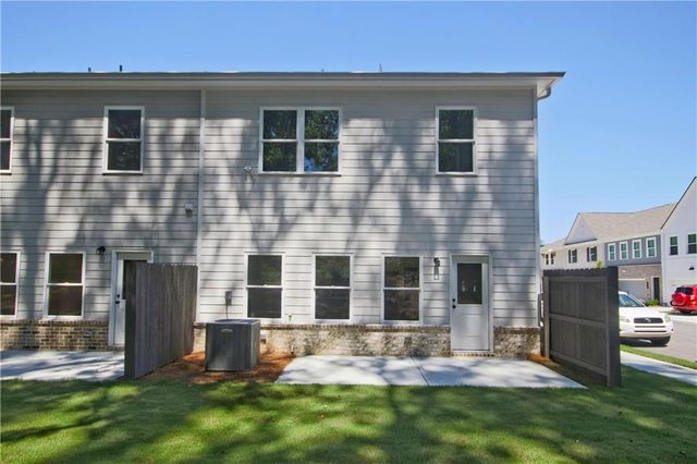 664 Sunstone Lane, Lawrenceville, GA 30043