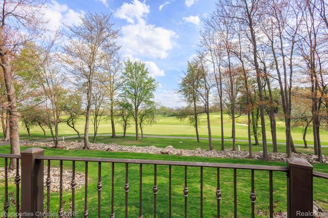5023 Rockaway Lane, Independence Charter Township, MI 48348
