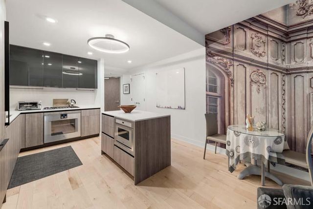 338 Main Street 3H, San Francisco, CA 94105