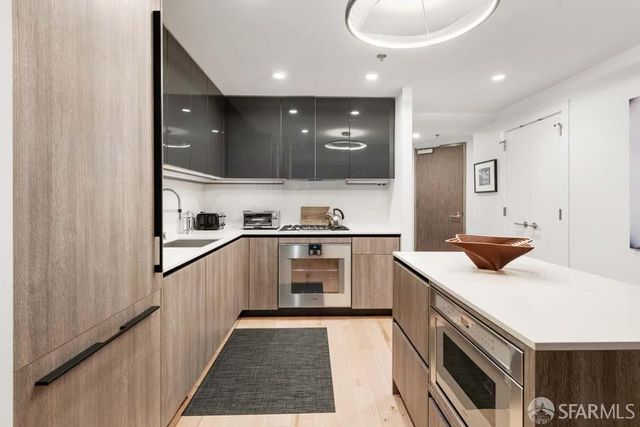 338 Main Street 3H, San Francisco, CA 94105