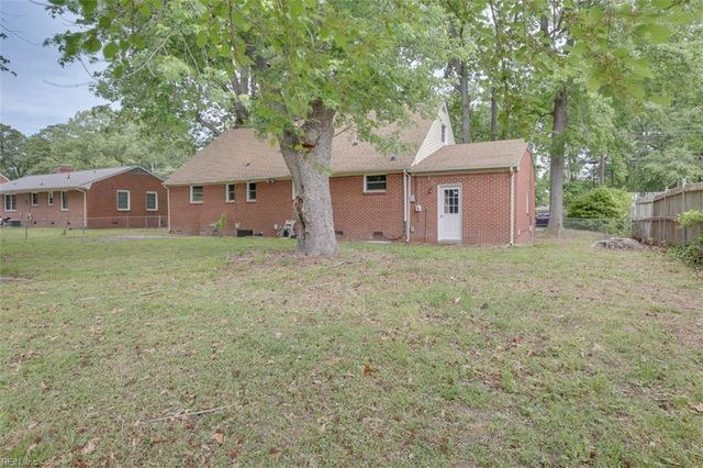 150 Henry Clay RD, Newport News, VA 23601