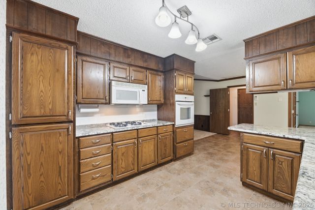 700 Hickory Hill Road, Sapulpa, OK 74066