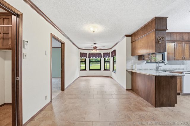 700 Hickory Hill Road, Sapulpa, OK 74066