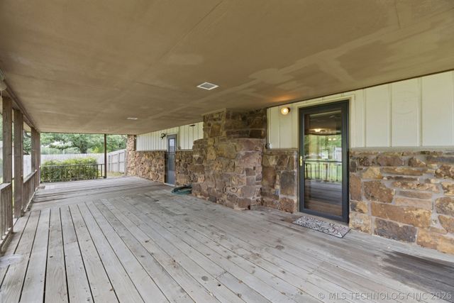 700 Hickory Hill Road, Sapulpa, OK 74066