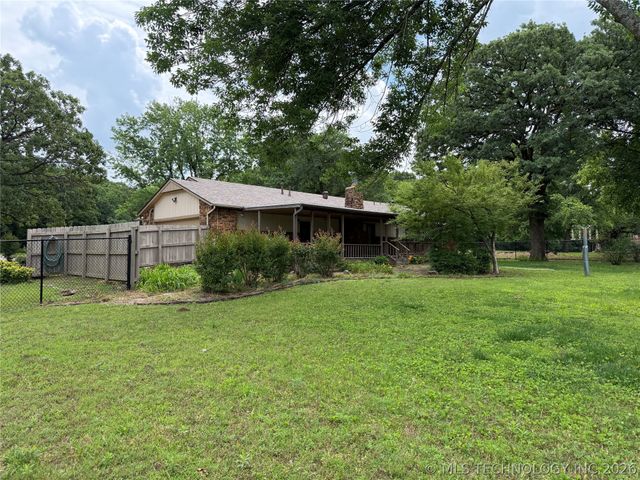 700 Hickory Hill Road, Sapulpa, OK 74066