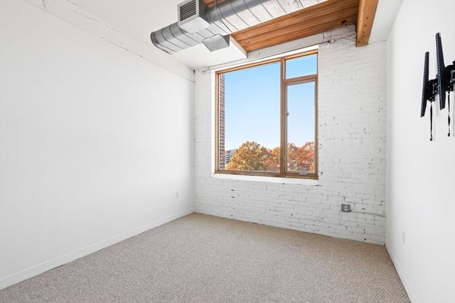 146 Court Street 603, Brockton, MA 02302