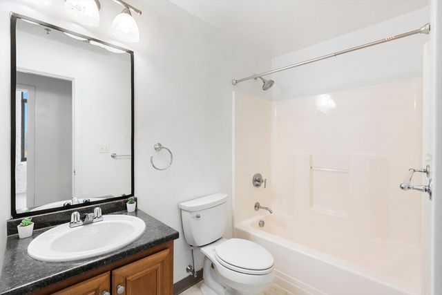 146 Court Street 603, Brockton, MA 02302