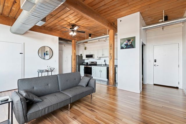 146 Court Street 603, Brockton, MA 02302