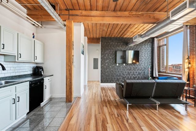 146 Court Street 603, Brockton, MA 02302