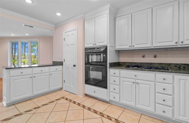 148 Kingfisher, Big Canoe, GA 30143