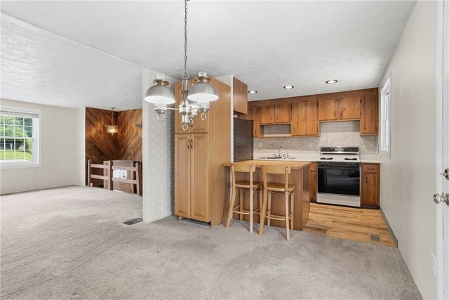 113 Cranbrooke Dr, Findlay Twp, PA 15108