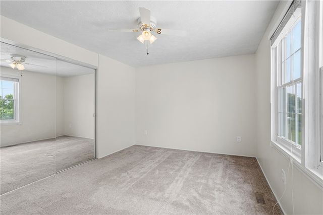 113 Cranbrooke Dr, Findlay Twp, PA 15108