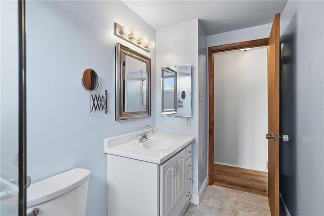 113 Cranbrooke Dr, Findlay Twp, PA 15108
