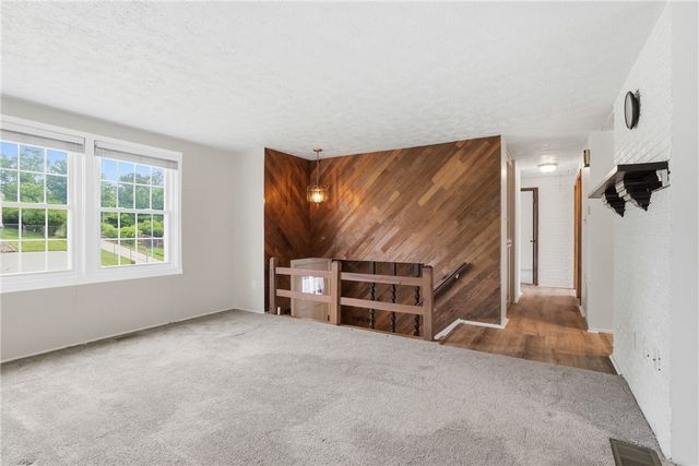 113 Cranbrooke Dr, Findlay Twp, PA 15108