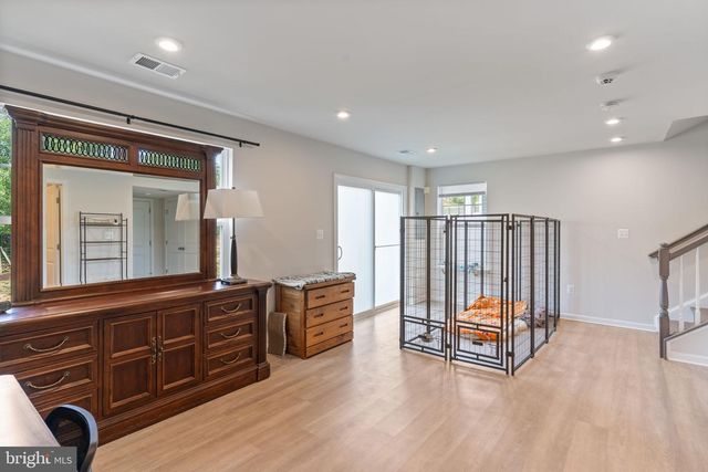 18277 SUMMIT POINTE DR, Triangle, VA 22172