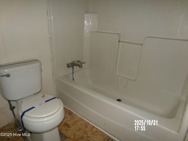 158 Brians Woods Road, Maple Hill, NC 28454