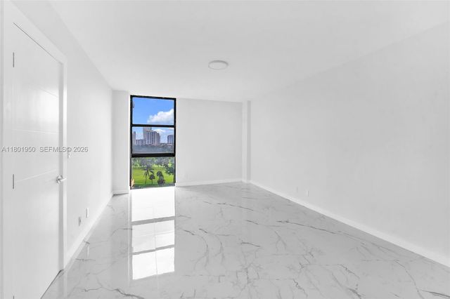 20335 W Country Club Drive 1108, Aventura, FL 33180