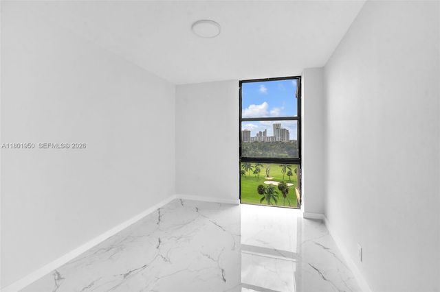 20335 W Country Club Drive 1108, Aventura, FL 33180