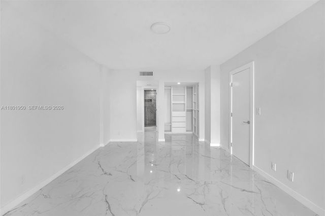 20335 W Country Club Drive 1108, Aventura, FL 33180