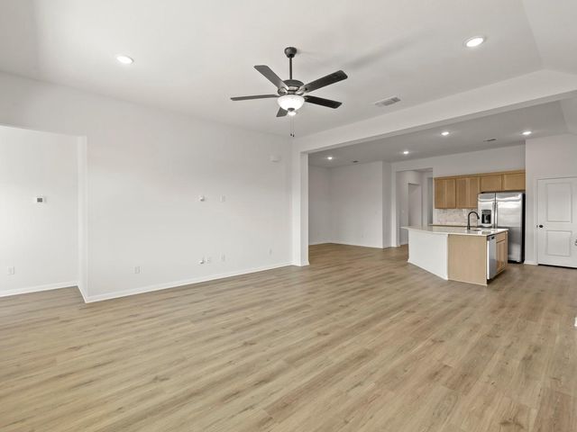581 Biscayne Bay BND, Kyle, TX 78640