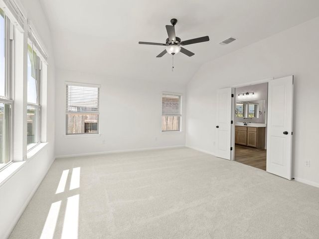 581 Biscayne Bay BND, Kyle, TX 78640