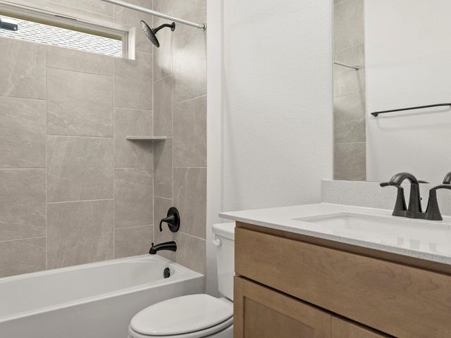 581 Biscayne Bay BND, Kyle, TX 78640