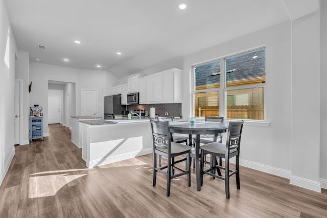 912 Crockett Street, Aubrey, TX 76227