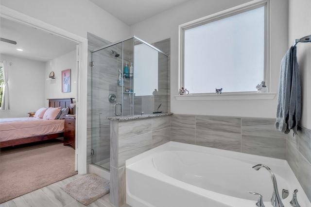 912 Crockett Street, Aubrey, TX 76227