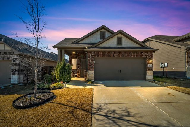 912 Crockett Street, Aubrey, TX 76227