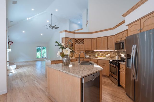 3050 W PICKET POST ST, Columbia, MO 65203