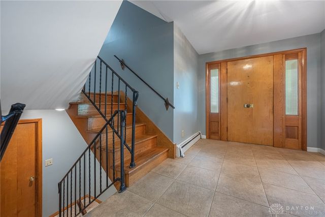 45 Tulip Lane, Riverside, OH 45432