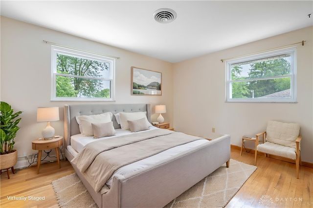45 Tulip Lane, Riverside, OH 45432