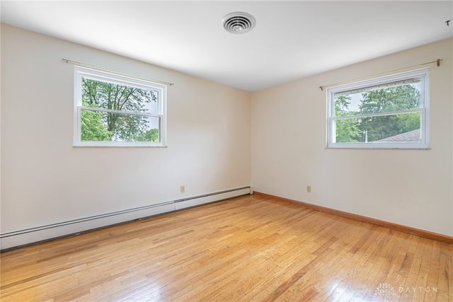 45 Tulip Lane, Riverside, OH 45432