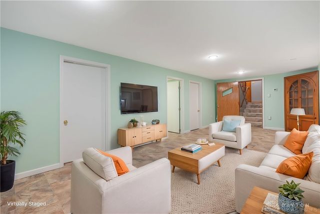 45 Tulip Lane, Riverside, OH 45432