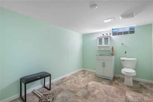 45 Tulip Lane, Riverside, OH 45432