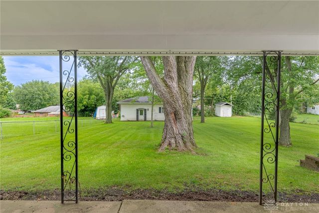 45 Tulip Lane, Riverside, OH 45432