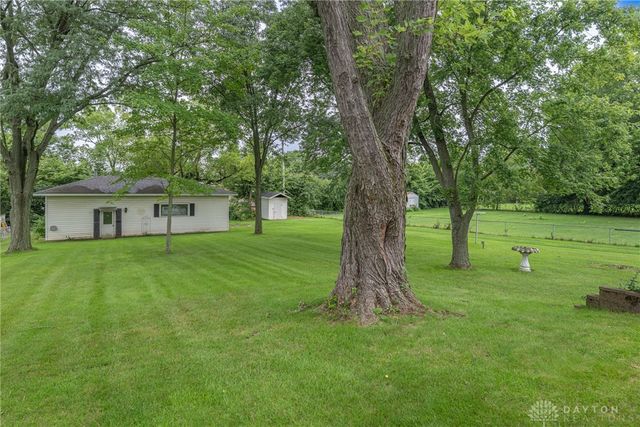 45 Tulip Lane, Riverside, OH 45432