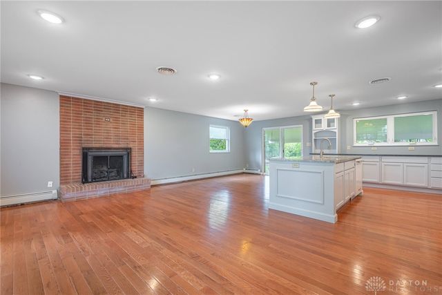 45 Tulip Lane, Riverside, OH 45432