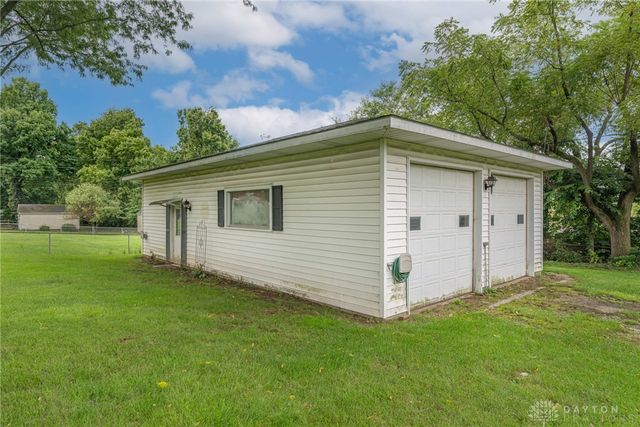 45 Tulip Lane, Riverside, OH 45432