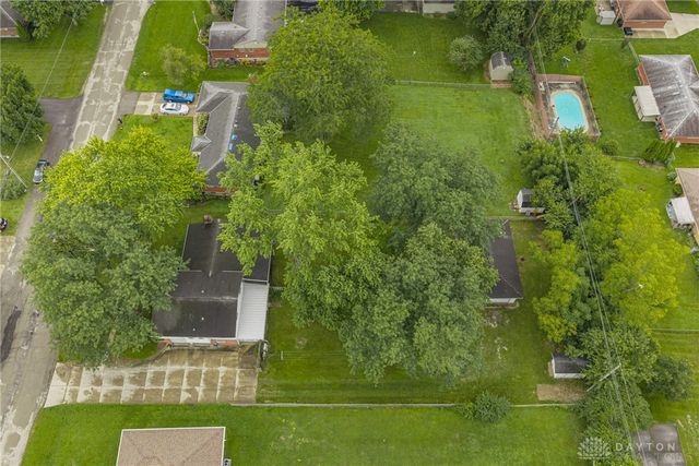 45 Tulip Lane, Riverside, OH 45432