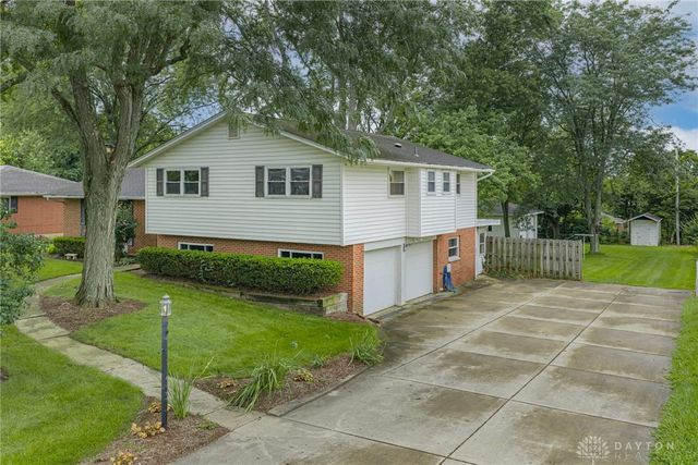45 Tulip Lane, Riverside, OH 45432