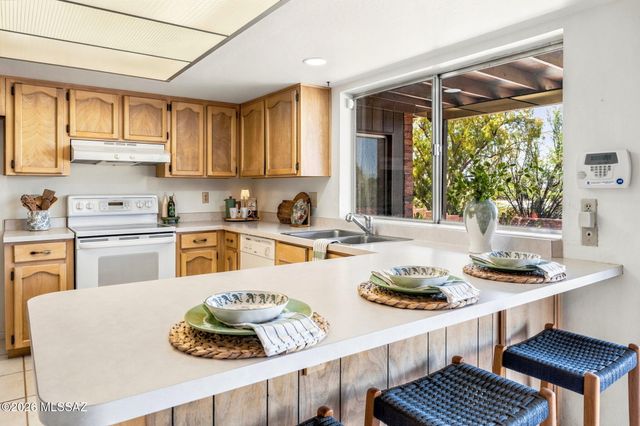 3951 N Four Winds Drive, Tucson, AZ 85750