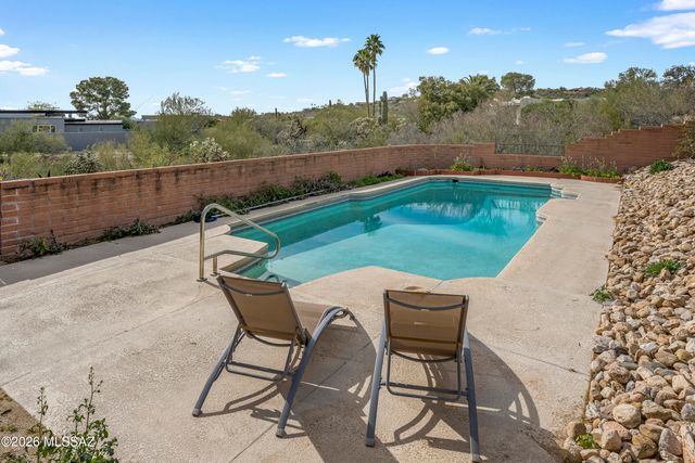 3951 N Four Winds Drive, Tucson, AZ 85750