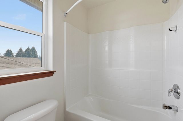 620 N Lucille Ln, Spokane Valley, WA 99216
