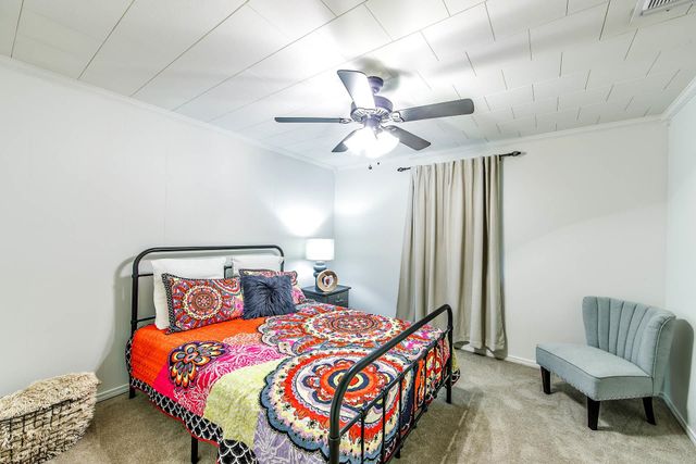 306 St. Bernard, Thibodaux, LA 70301